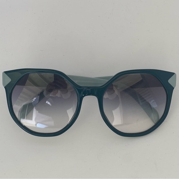 Prada Green Striped Sunglasses VIO3C2 New - Picture 5 of 5